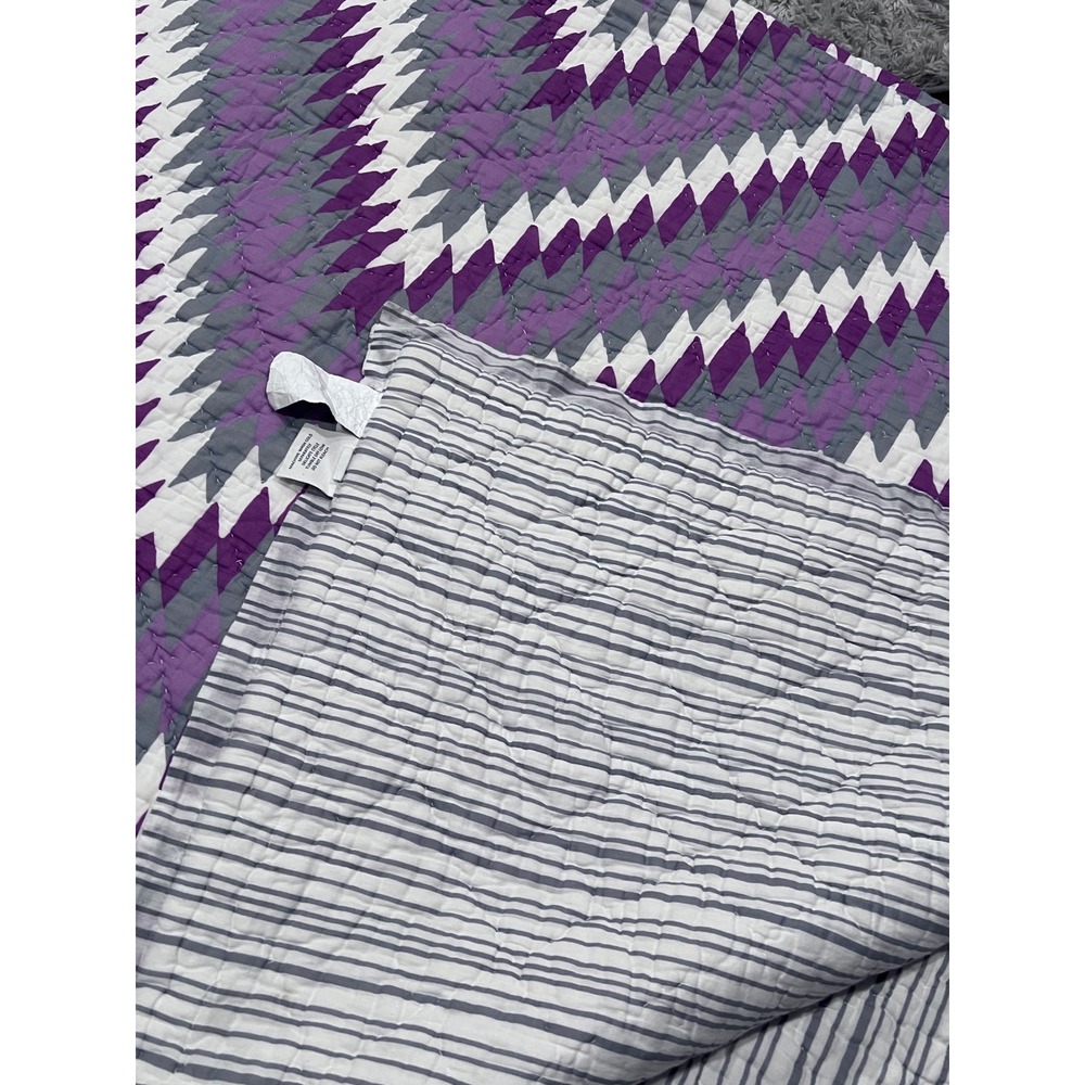 John Robshaw Luxury King Quilt Lavender Purple White Chevron Cotton Made India - Picture 13 of 15